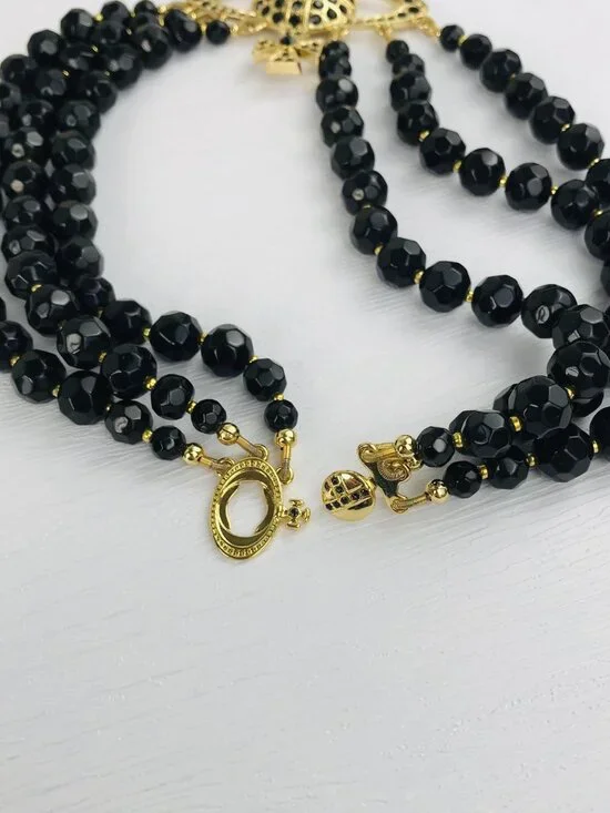 NEW Vivienne Westwood Three Row Pearl Bas Relief Choker in Black - Picture 11 of 12